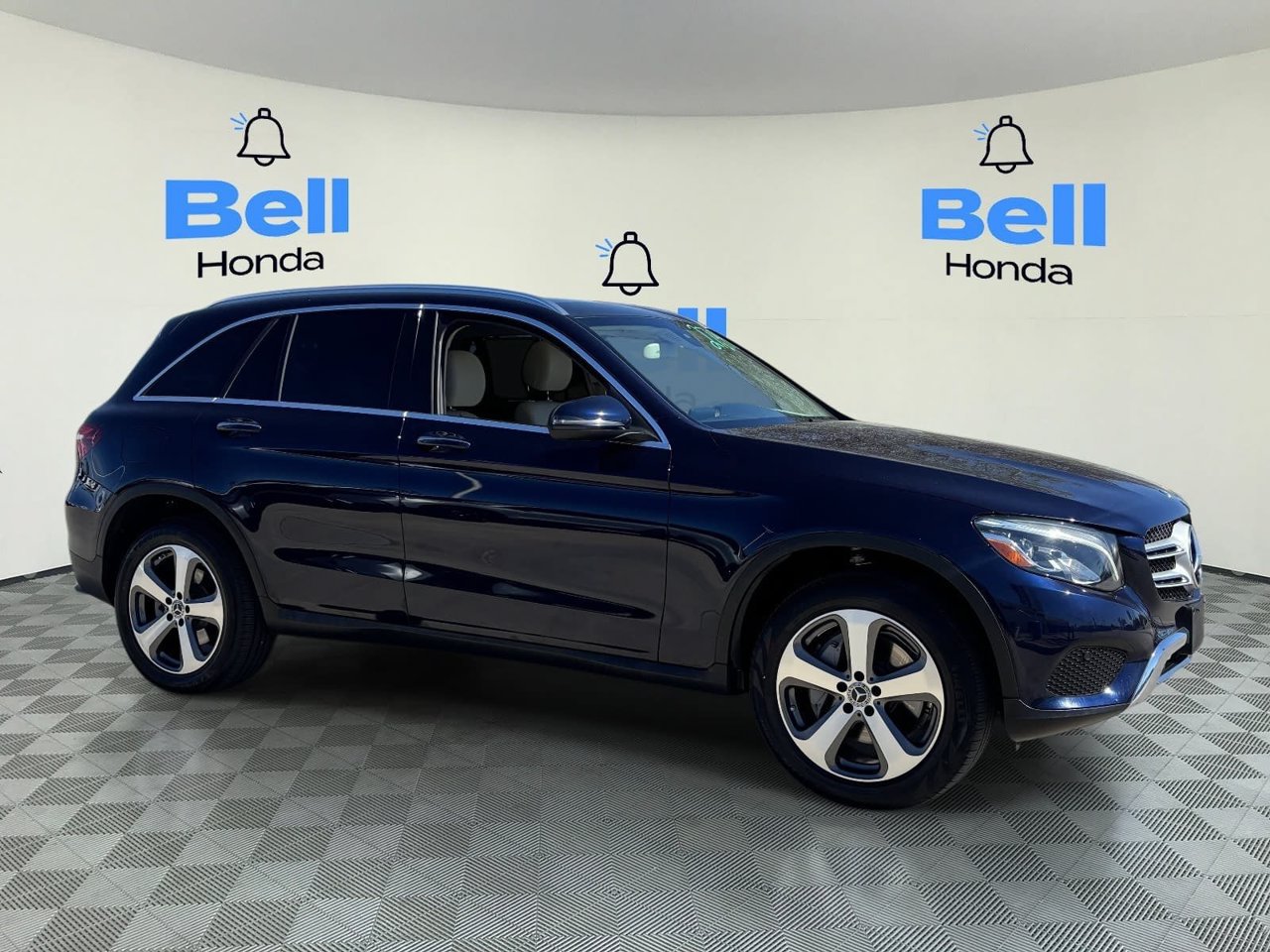 Used 2019 Mercedes-Benz GLC 300 4MATIC image 6