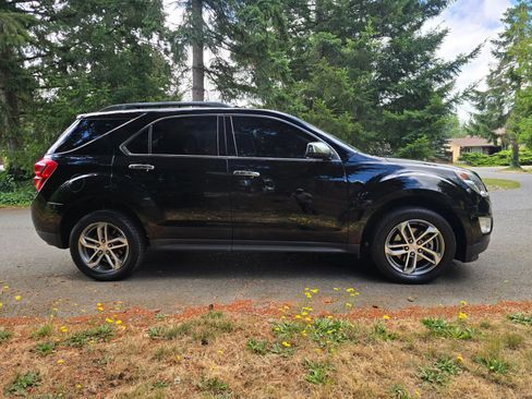 Used 2017 Chevrolet Equinox Premier w/ Enhanced Convenience Package AWD/4WD image 7
