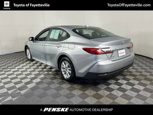 Used 2025 Toyota Camry LE image 12