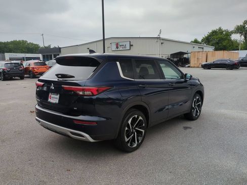 Used 2024 Mitsubishi Outlander AWD image 4
