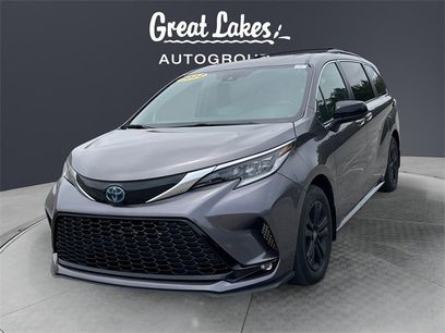 Used 2022 Toyota Sienna XSE