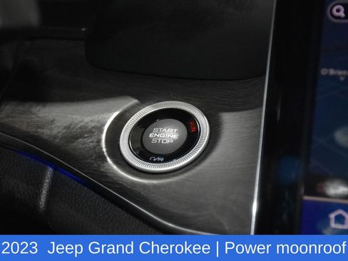 Used 2023 Jeep Grand Cherokee Overland image 11