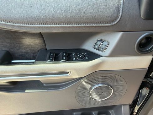 Used 2020 Ford Expedition Max Limited w/ Equipment Group 301A AWD/4WD image 18
