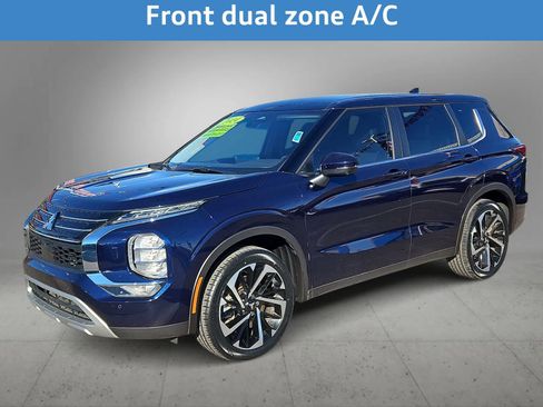 Used 2024 Mitsubishi Outlander SE image 6