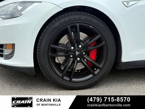 Used 2013 Tesla Model S Performance RWD image 31