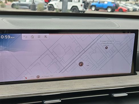 Used 2025 Genesis GV80 2.5T Select image 27