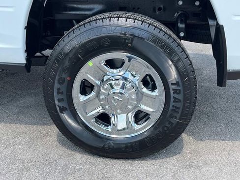 New 2025 RAM 2500 Tradesman AWD/4WD image 35