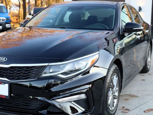 Used 2019 Kia Optima LX image 29