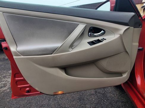 Used 2009 Toyota Camry LE FWD image 15