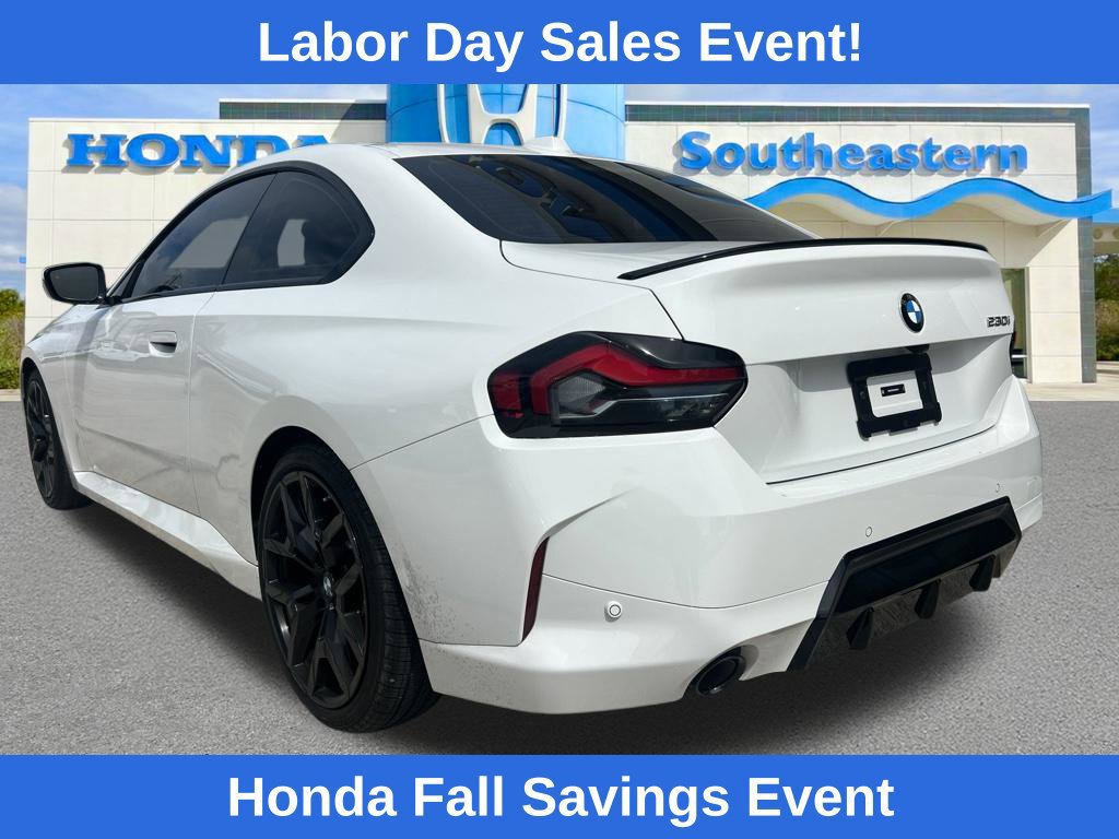 Used 2025 BMW 230i Coupe w/ M Sport Package RWD image 7