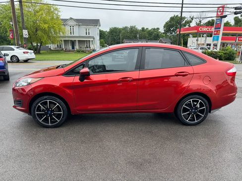 Used 2019 Ford Fiesta SE FWD image 6
