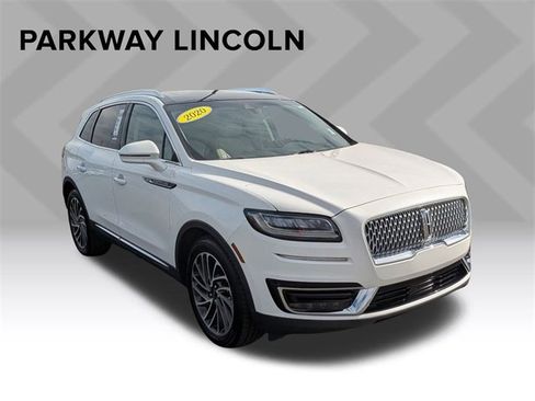Used 2020 Lincoln Nautilus Reserve image 3