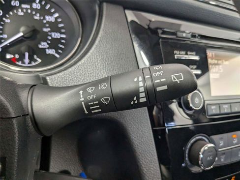 Used 2017 Nissan Rogue Sport S w/ S Appearance Package FWD image 17