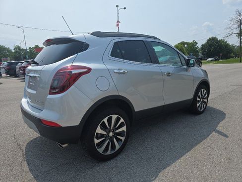 Used 2022 Buick Encore Preferred w/ Safety Package AWD/4WD image 4