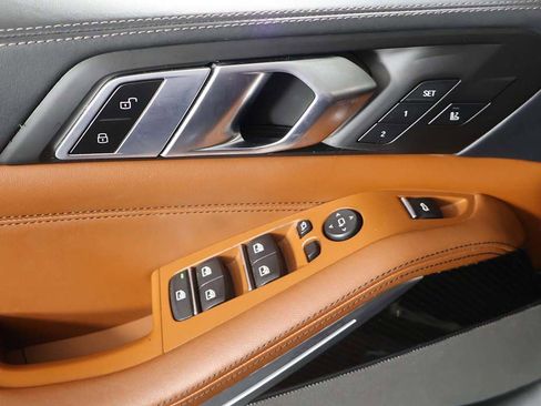 Used 2022 BMW X5 M50i w/ Executive Package AWD/4WD image 38