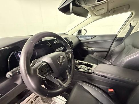 Used 2022 Lexus NX 250 FWD w/ Towing Package (2000 Lbs) image 10