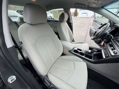 Used 2018 Hyundai Sonata SE image 23