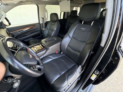 Certified 2020 Cadillac Escalade ESV Premium Luxury w/ Escalade Sport Edition AWD/4WD image 20