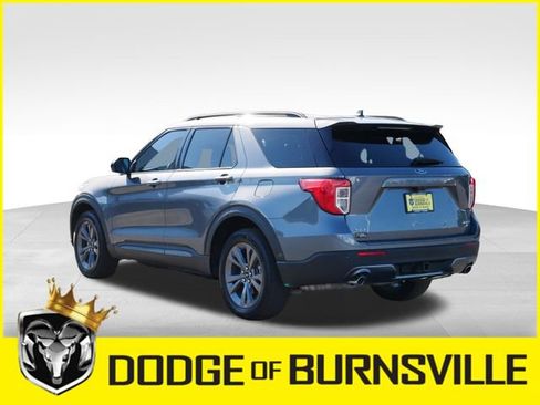 Used 2024 Ford Explorer XLT w/ Equipment Group 202A AWD/4WD image 7