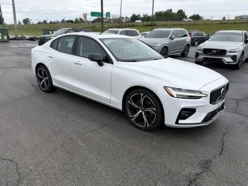 Used 2025 Volvo S60 B5 Plus FWD image 5