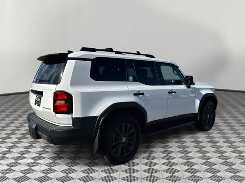 Used 2024 Toyota Land Cruiser image 5