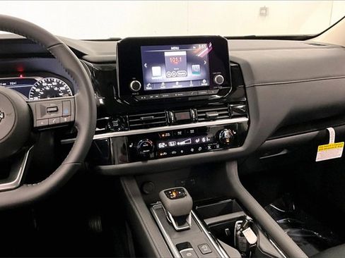 New 2025 Nissan Pathfinder SV w/ Cargo Package image 7