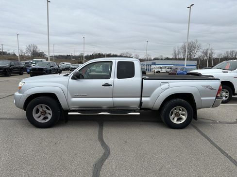 Used 2007 Toyota Tacoma 4x4 Access Cab V6 image 2