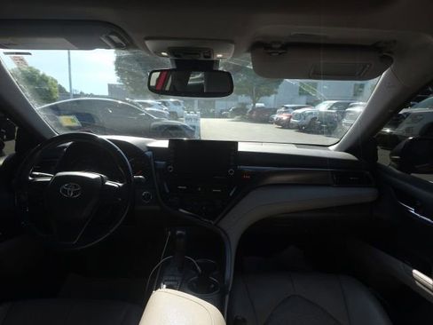 Used 2021 Toyota Camry XSE FWD image 14