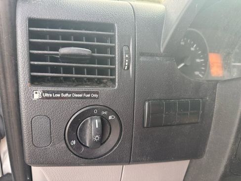 Used 2013 Mercedes-Benz Sprinter 2500 image 11