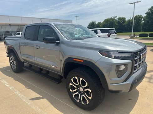 Used 2024 GMC Canyon AT4 w/ Technology Package AWD/4WD image 3