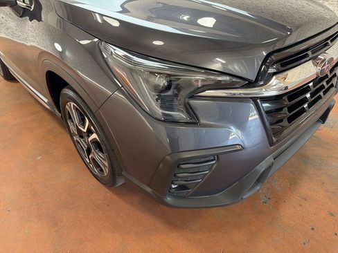 Used 2023 Subaru Ascent Limited AWD/4WD image 9