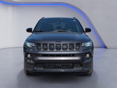 Used 2023 Jeep Compass Latitude AWD/4WD image 5