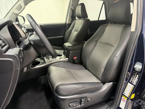 Used 2019 Toyota 4Runner SR5 Premium image 10