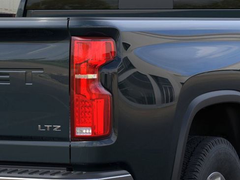New 2026 Chevrolet Silverado 3500 LTZ w/ LTZ Convenience Package image 43