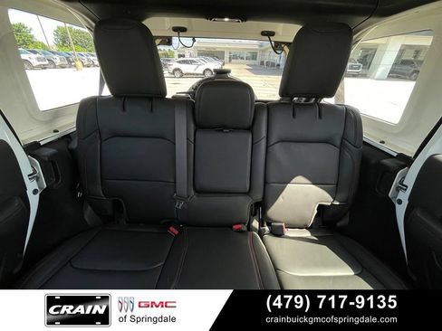 Used 2026 Jeep Wrangler Unlimited Rubicon w/ Technology Group AWD/4WD image 29
