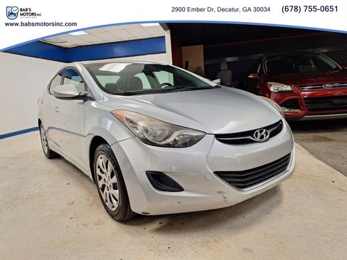 Used 2013 Hyundai Elantra GLS image 3