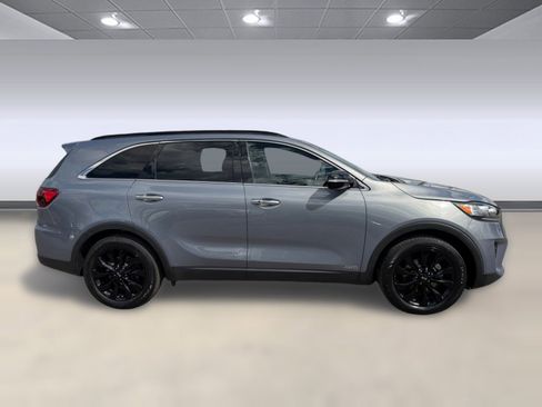 Used 2020 Kia Sorento S image 8