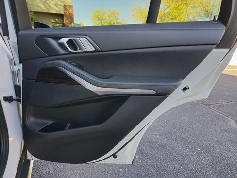 Used 2019 BMW X5 xDrive40i image 32