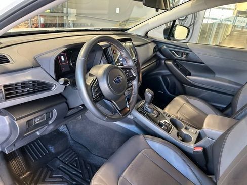 Used 2024 Subaru Crosstrek 2.5i Limited AWD/4WD image 2