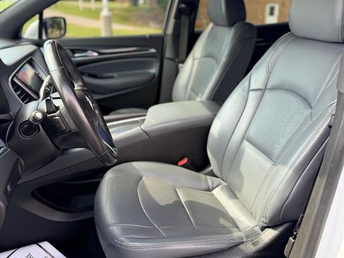 Used 2023 Buick Enclave Essence w/ Experience Buick Package FWD image 12