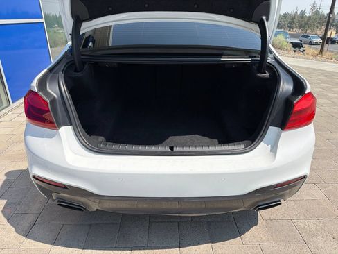 Used 2018 BMW 540i RWD image 9