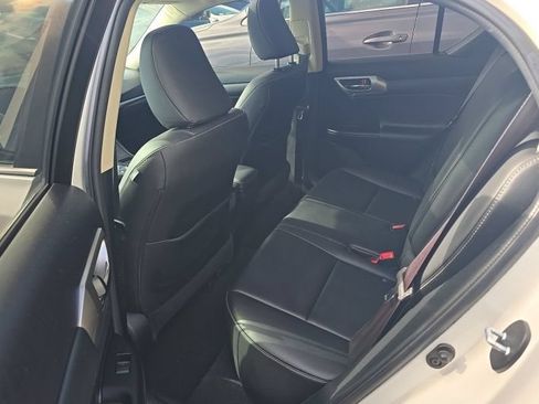 Used 2015 Lexus CT 200h FWD image 8