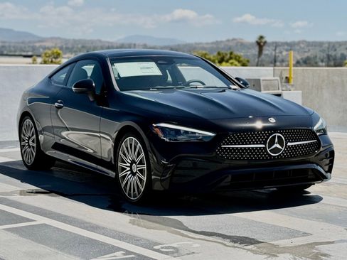 New 2026 Mercedes-Benz CLE 300 4MATIC Coupe image 8