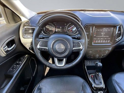 Used 2019 Jeep Compass Limited FWD image 5