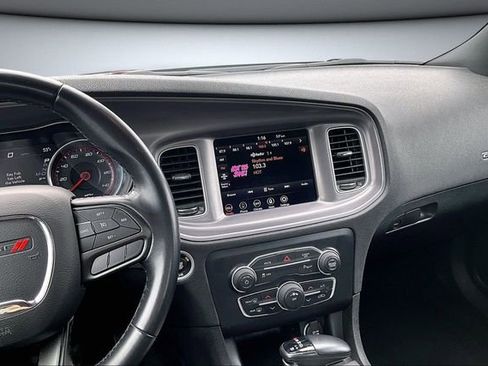 Used 2023 Dodge Charger SXT image 9