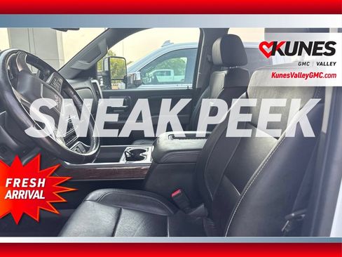 Used 2019 GMC Sierra 3500 SLT w/ Duramax Plus Package AWD/4WD image 5