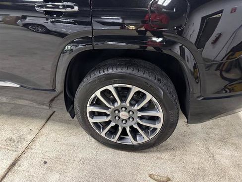 Certified 2021 GMC Acadia Denali w/ Denali Ultimate Package AWD/4WD image 8