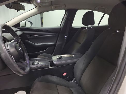 Used 2019 MAZDA MAZDA3 Base image 13