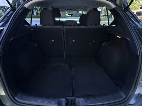 Used 2018 Nissan Kicks SV FWD image 13