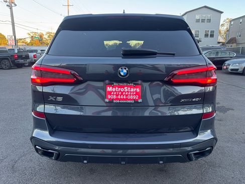 Used 2022 BMW X5 xDrive40i w/ M Sport Package image 6